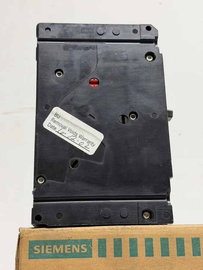 Автоматический выключатель Siemens ED63B070 Circuit Breaker 3 Pole 70A 600V Sent — фото лота 1