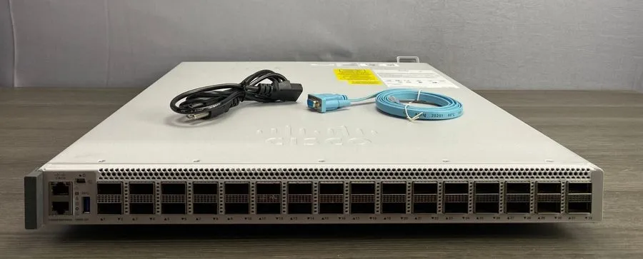 Коммутатор Cisco Catalyst C9500-32C-A 32-Port 100G Advantage Managed Switch