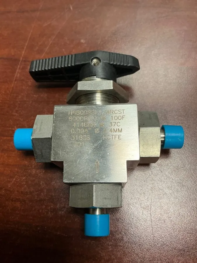 Клапан HAM-LET VALVE H6800SSL1-8RCST SWAGELOK 1/8 TUBE