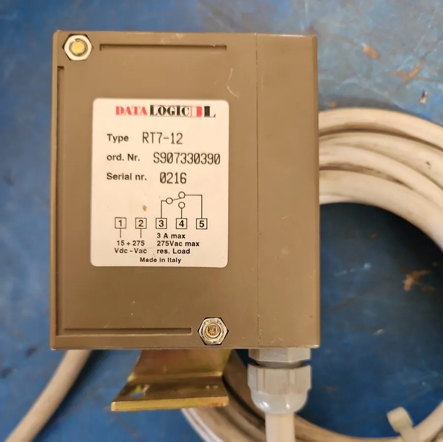 Фотоэлектрический датчик DATALOGIC RT7-12T photoelectric sensor
