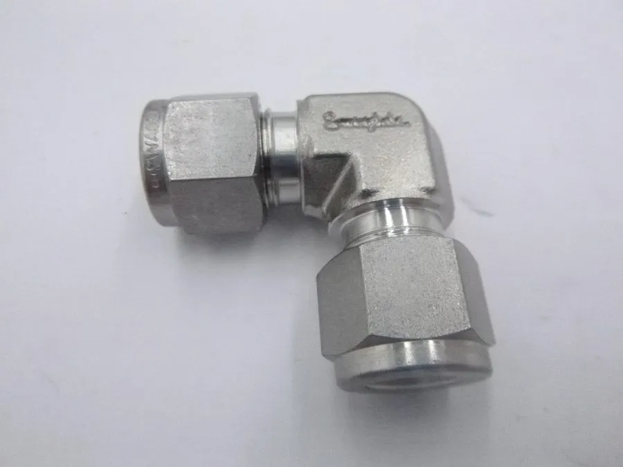 Фитинг Swagelok SS-600-9 Union Elbow 3/8” Tube Fitting Stainless Steel