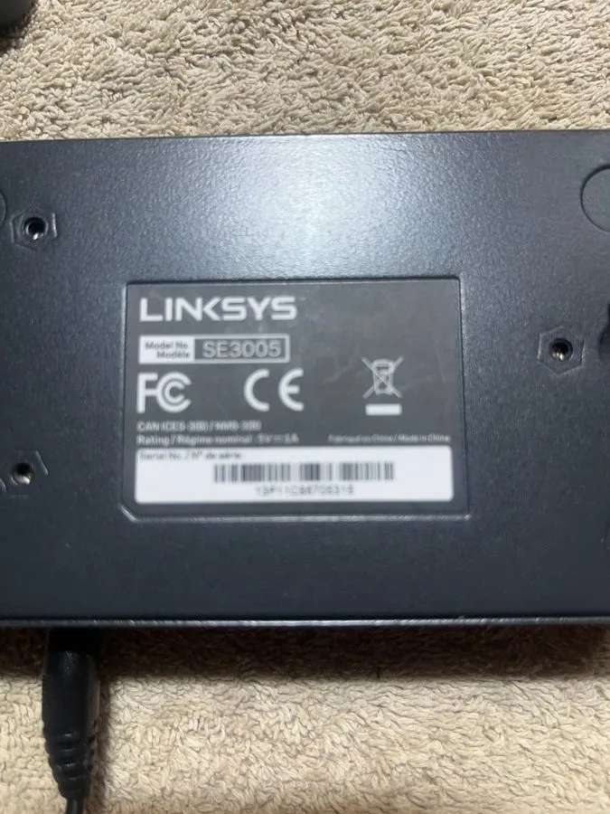 Коммутатор Linksys 5 Port Gigabit Ethernet Switch SE3005 V2