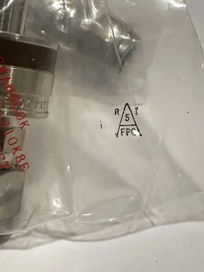 Трубопроводная арматура Swagelok SS-QC8-D-810K8E Quick Connect Stem With Valve 1 — фото лота 2