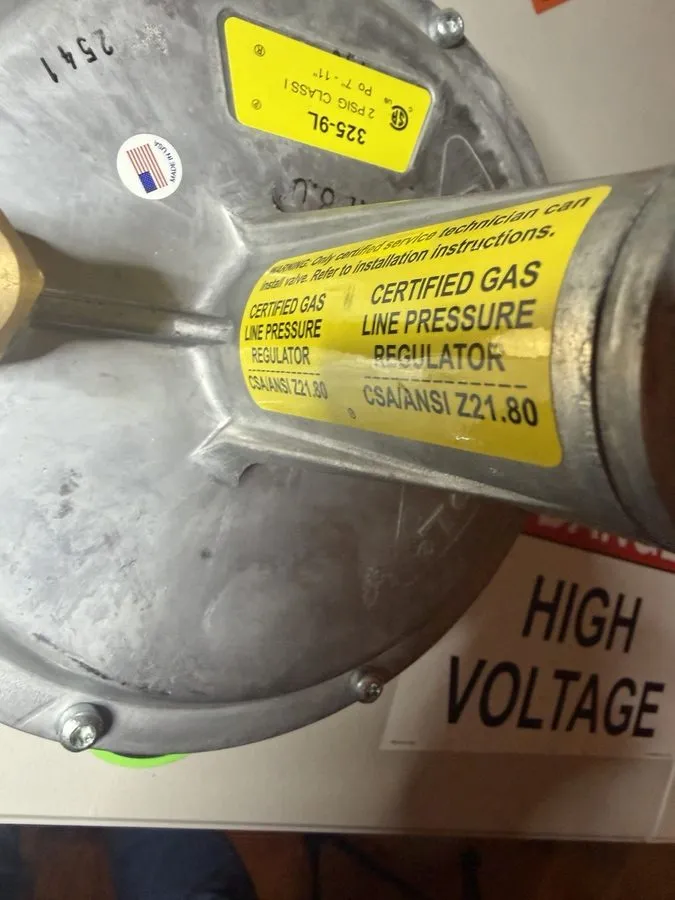 Трубопроводная арматура Maxitrol 325-9L Gas Line Pressure Regulator 2 PSIG 7–11” — фото лота 2