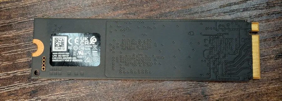 SSD-накопитель Micron 2500 1TB M.2 NVMe PCIe Gen4 x4 Internal SSD MTFDKBA1T0QGN — фото лота 1