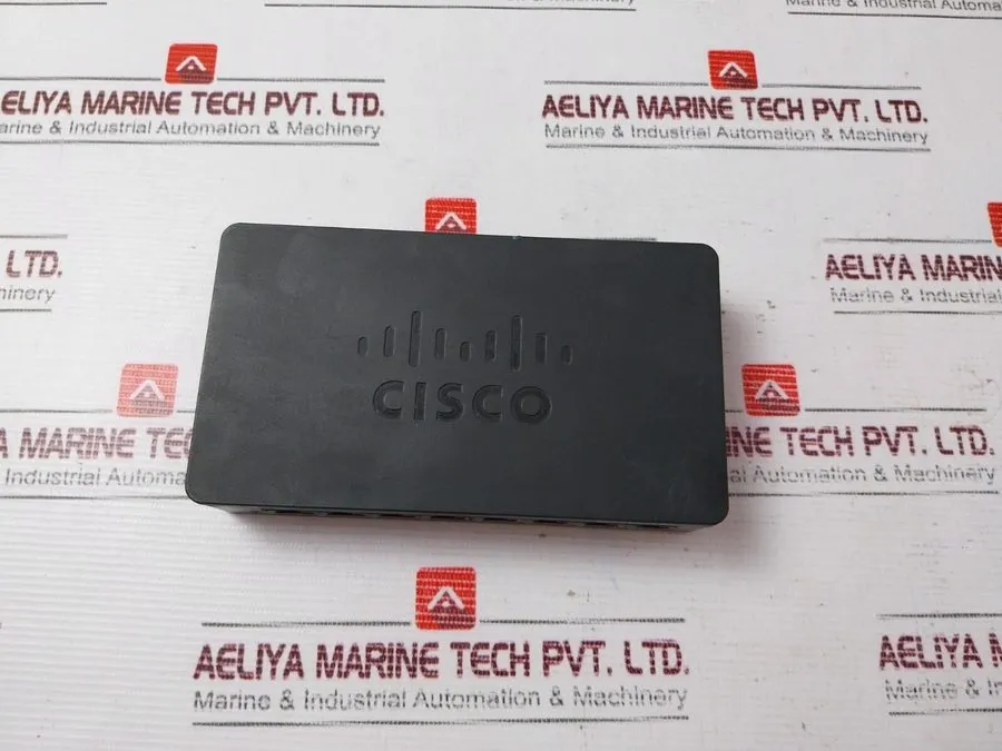 Коммутатор Cisco SF90D-08 8 Port 10/100 Unmanaged Switch