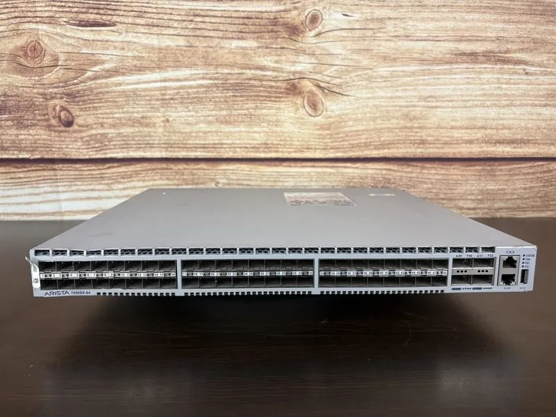 Коммутатор Arista 7050X DCS-7050SX-64-F 48 Port 10Gb SFP+ Switch
