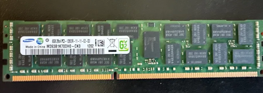 Модуль памяти Samsung M393B1K70DH0-CK0(/YK0) DDR3 1333MHz PC3-12800R 2Rx4 RDIMM 