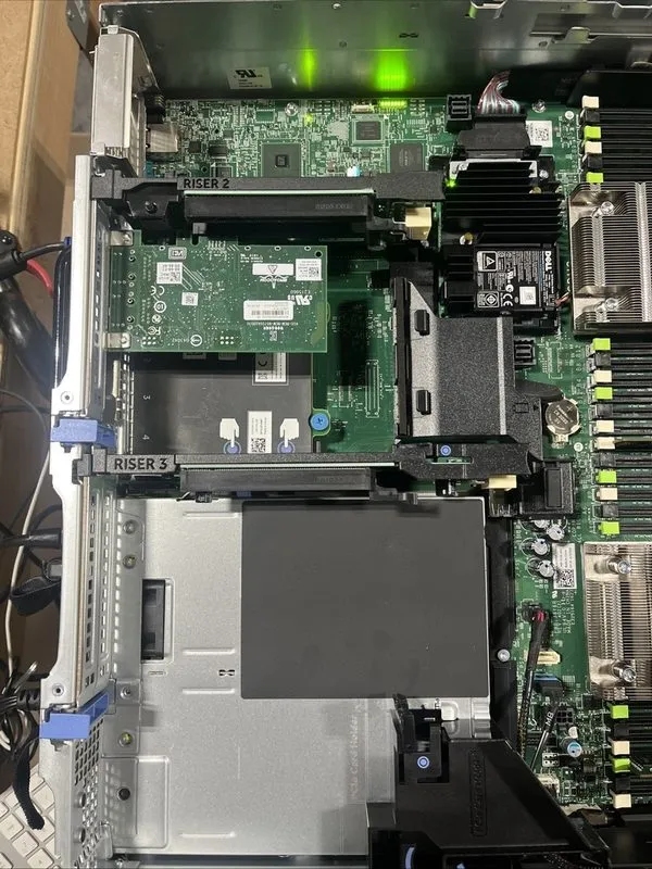 Сервер DELL R730 16SFF 2x 2697Av4 2.6GHz =32 Cores 256GB H730 2x 1.2TB SAS 4xRJ4 — фото лота 2