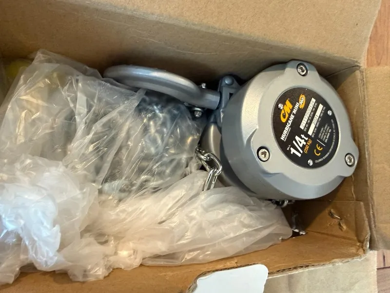 Таль CM Hurricane Mini 360 Hand Chain Hoist, 1/4T, 10' Lift, CM MHU02510 — фото лота 1