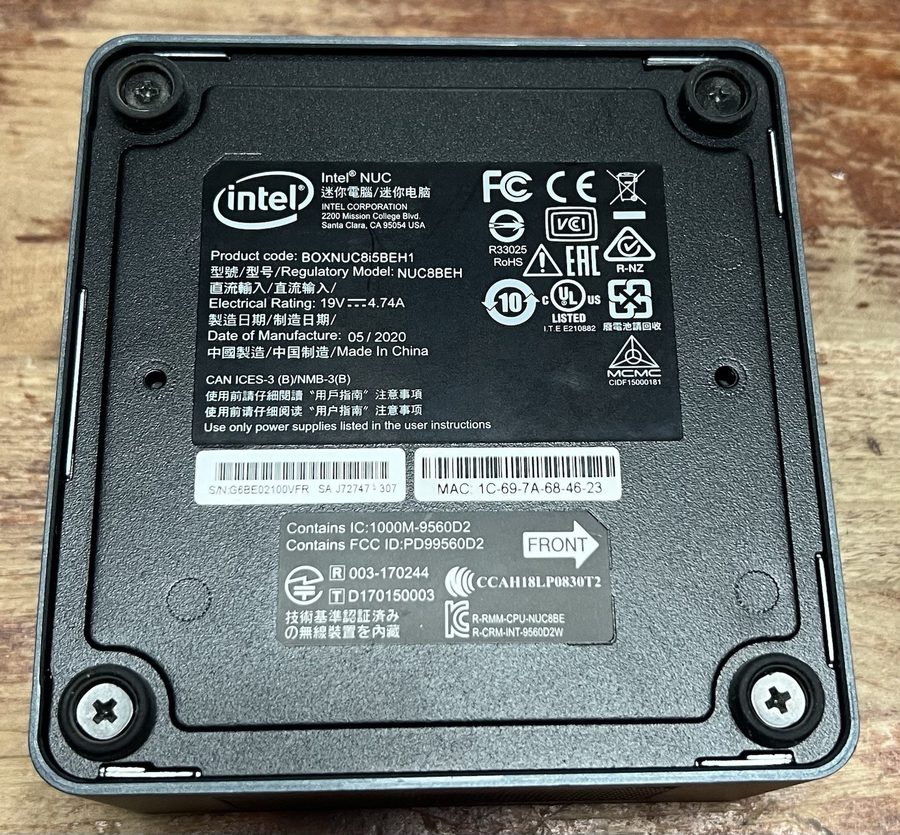 SSD-накопитель Intel NUC8i5BEH Mini PC i5-8259U 8GB RAM 256GB SSD Windows 11 Pro