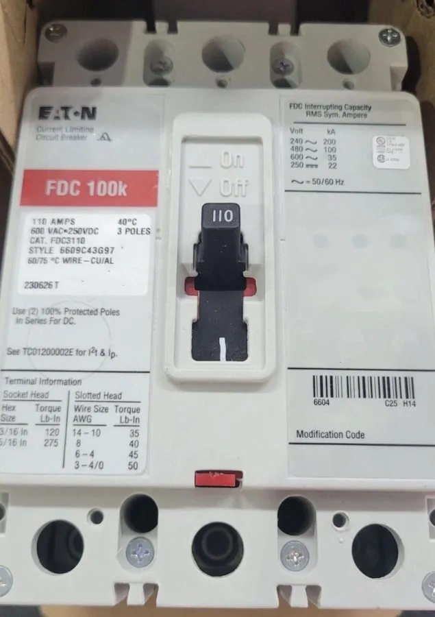 Автоматический выключатель EATON IND CIRCUIT BREAKER, FDC3110, 110 A, 3 P, 480 V — фото лота 1