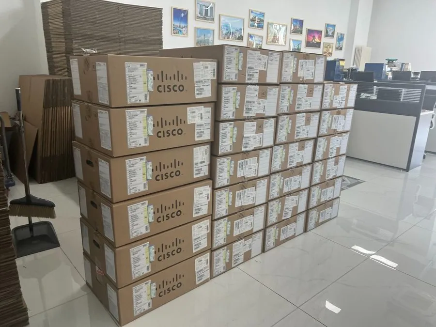 Коммутатор CISCO C1200-24P-4X 24-port PoE+ Gigabit Switch 10G 4SFP / Express