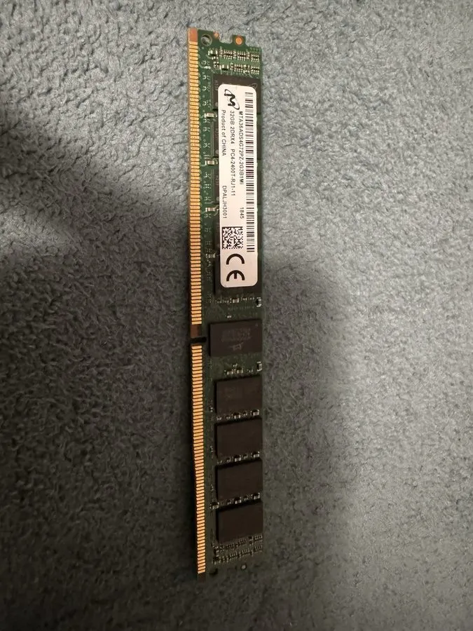 Модуль памяти Micron 32GB DDR4-2400 ECC RDIMM VLP 2DRx4 MTA36ADS4G72PZ-2G3B1Ml — фото лота 1