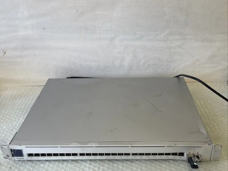Коммутатор Ubiquity Enterprise 24 PoE, USW-Enterprise-24-PoE