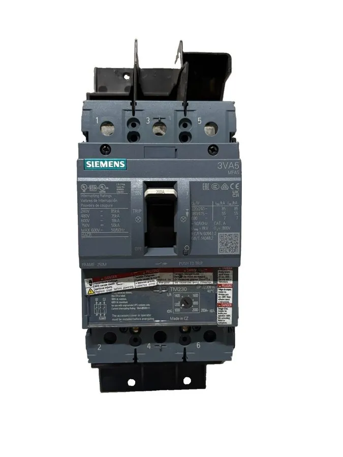 Автоматический выключатель Siemens 3VA5220-5EC31-0AA0 Circuit Breaker 200A 3-Pol