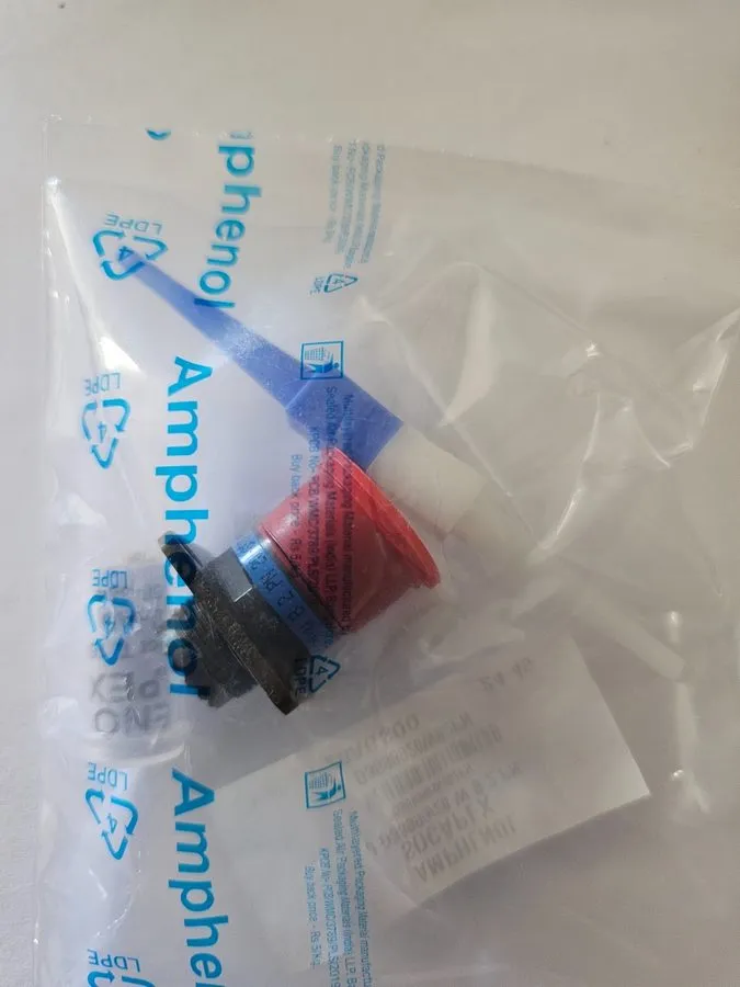 Разъём Amphenol Circular MIL Spec Connector 2P st WL mnt sz 11 Crimp 20WB2P — фото лота 1