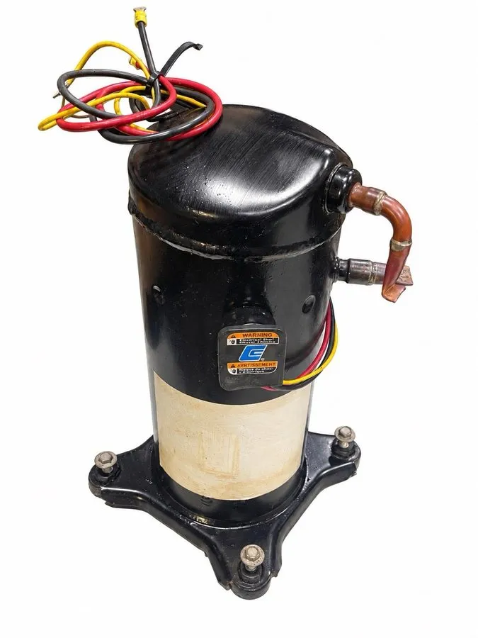 Компрессор Copeland 2.5 -3T Scroll Compressor ZR30KC-PFV-130 ZR30K3-PFV-130 ZR32 — фото лота 1