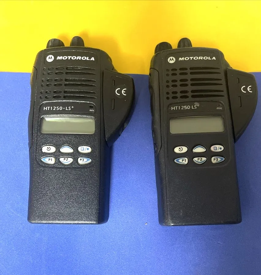 Радиостанция Motorola HT1250 LS+ UHF 450-512MHz 4W 16CH Two Way Radio AAH25SDH9D