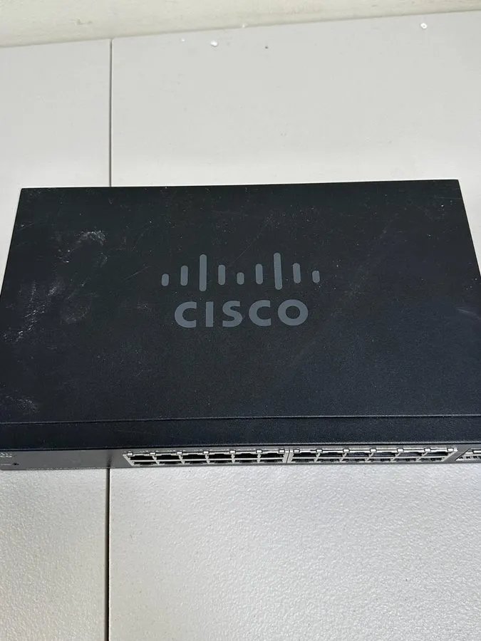 Коммутатор Cisco Compact 24-Port Gigabit Unmanaged Network Switch SG112-24
