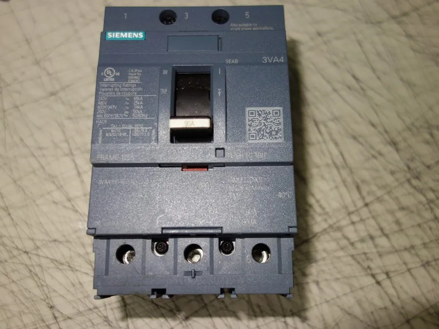 Автоматический выключатель Siemens 3VA4 3VA4190-4ED34-0AA0 3 Pole 90 Amp Circuit