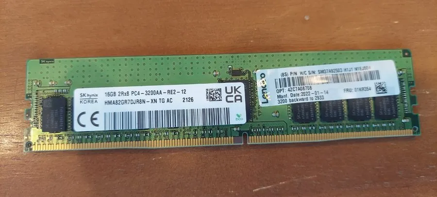 Модуль памяти SK Hynix 16GB DDR4-3200MHz 2Rx8 ECC RDIMM Server RAM HMA82GR7DJR8N