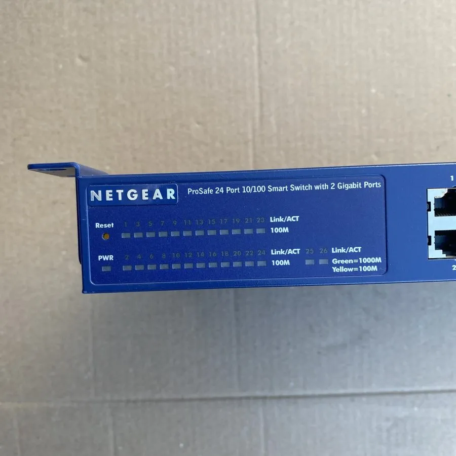 Коммутатор Netgear Prosafe FS726T Rack 24 Port 10/100 w/2 x Gigabit Ports — фото лота 1