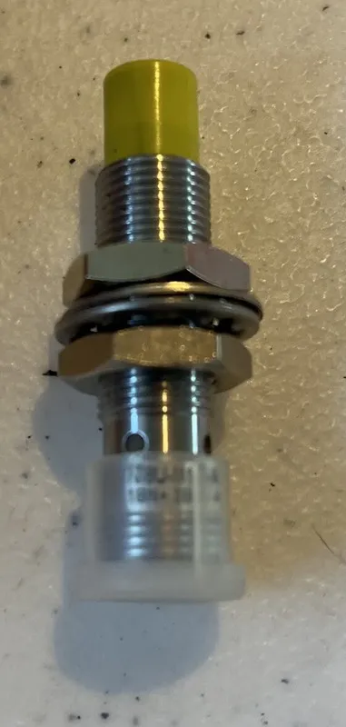 Датчик приближения TURCK Ni8U-M12-AN6X-H1141 PROXIMITY SENSOR 10-30VDC 200mA 8mm
