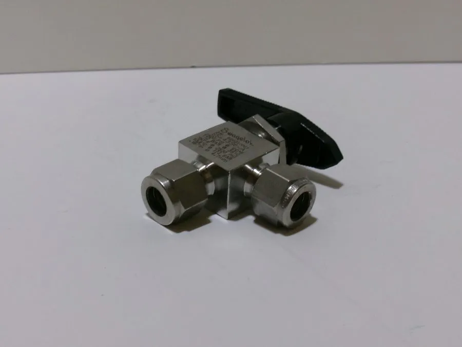 Клапан SWAGELOK 316 SS SS-43S6-A Ball Valve 2W