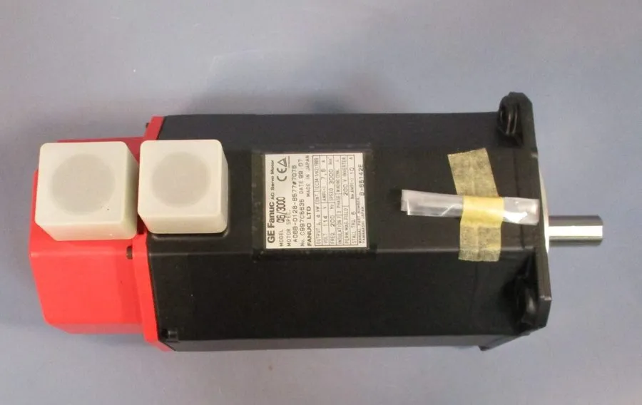Серводвигатель Fanuc a6/3000 AC Servo Motor A06B-0128-B577#7076 1.4 kW, 114 V Mo