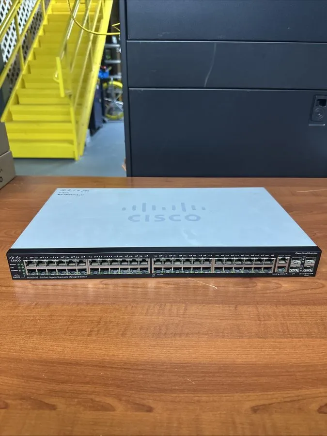 Коммутатор Cisco SG500-52 52-Port Gigabit PoE Stackable Managed Switch