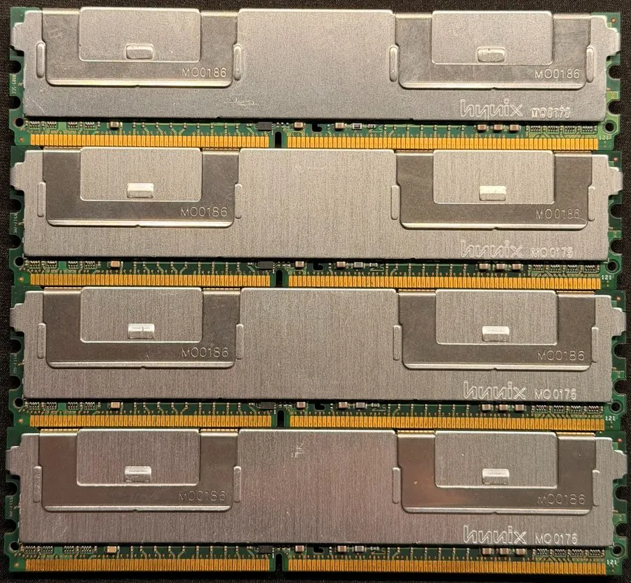 Модуль памяти RAM Hynix 2GB 2Rx8 PC2-5300F DDR2 ECC HYMP125F72CP8D3-Y5 AB-C