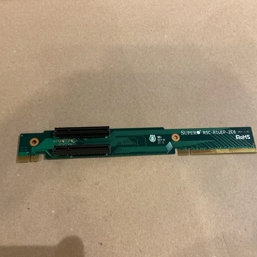 Райзер-плата Supermicro RSC-R1UEP-2E8 Rev. 1.01 Riser Card (T5) — фото лота 1