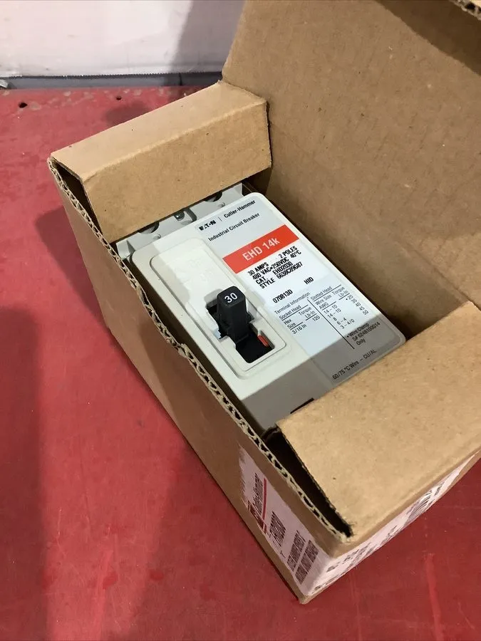 Автоматический выключатель Eaton Cutler Hammer EHD 2 pole 30 amp 480v EHD2030 Ci