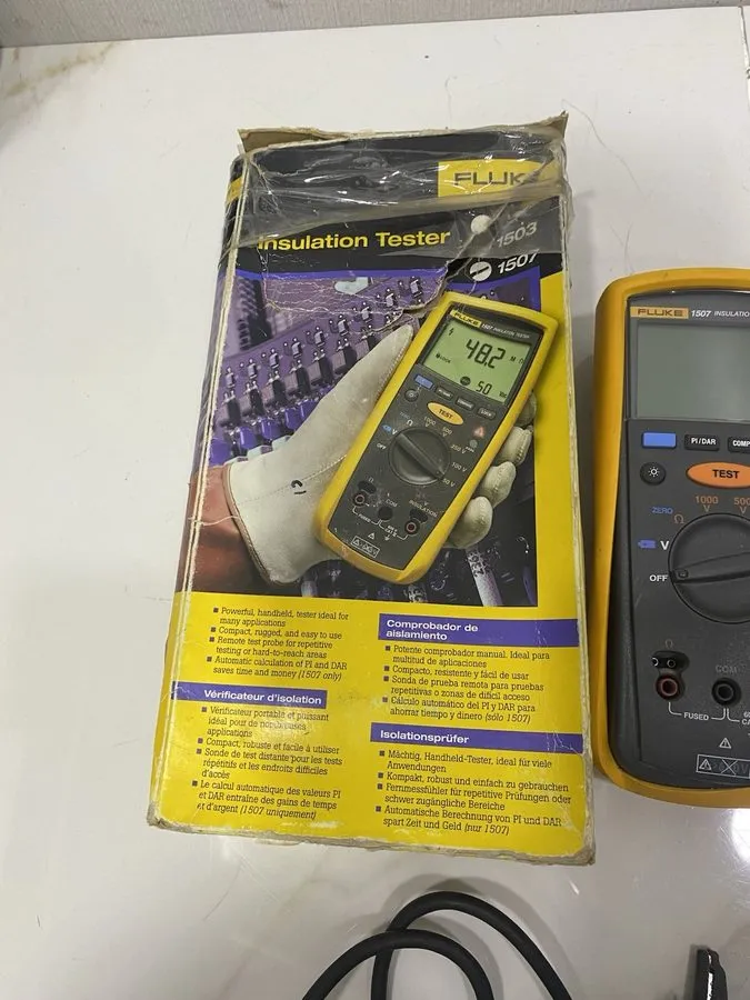Тестер Fluke 1507 Insulation Resistance Tester Megohmmeter
