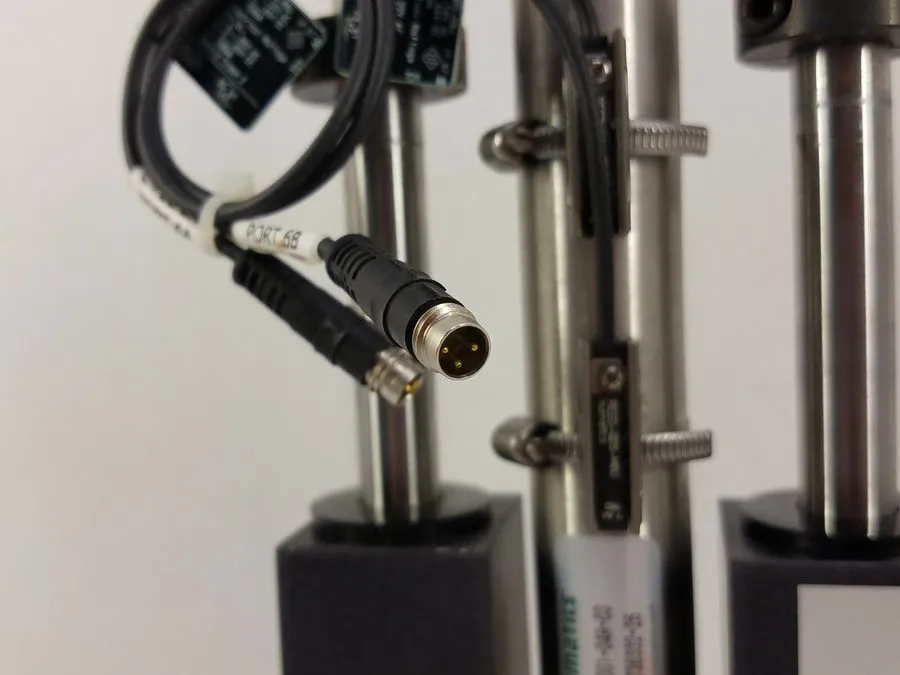 Пневмооборудование Numatics SH10603LB1XCSB Pneumatic Linear Slide (1 1/16" Bore, — фото лота 2