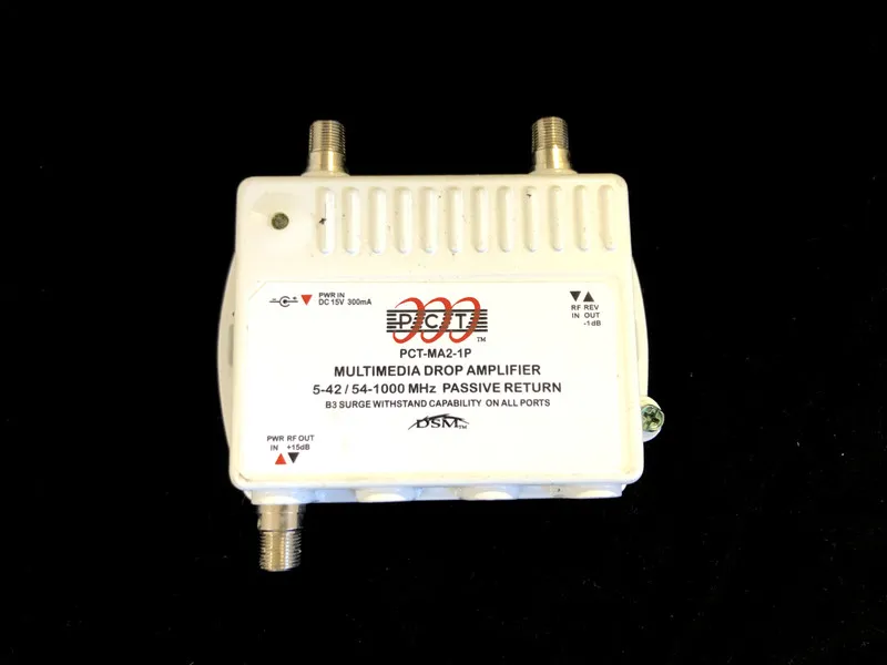 Усилитель ТВ-сигнала PCT 4 Port Multimedia Drop Amplifier RF/CATV Amplifier PCT-