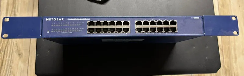 Коммутатор NETGEAR ProSafe Jgs524 24-port Gigabit Ethernet Switch JGS524NA
