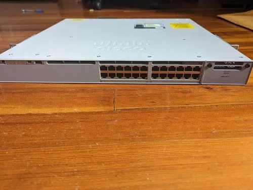 Коммутатор Cisco C9300-24P-E Cisco 24 port 3-layer POE core switch