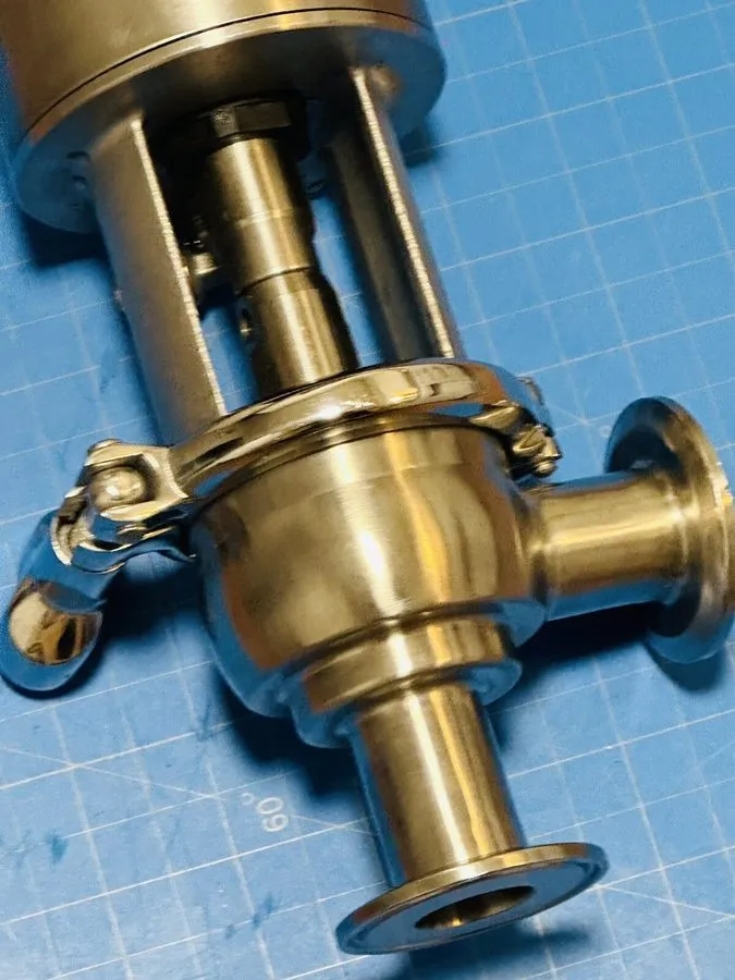 Клапан Tri Clover Alfa Laval 7000 1 1/2” SS Sanitary Divert Valve 7610200SM2H102 — фото лота 2