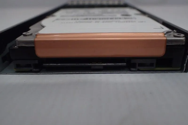 Сервер IBM 00L4521 600GB 10K SAS 2.5" Hot Swap Drive V7000 HDD Server Hard Disk  — фото лота 4