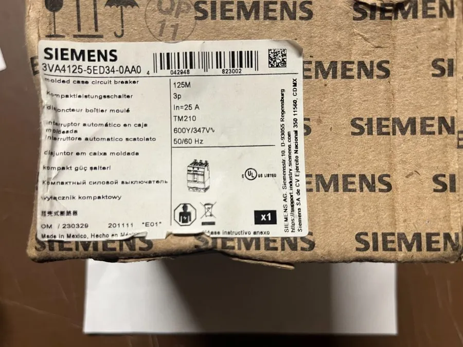 Автоматический выключатель 3VA4125-5ed34-0AA0 SIEMENS 3 POLE 25 AMP BOLT-ON CIRC