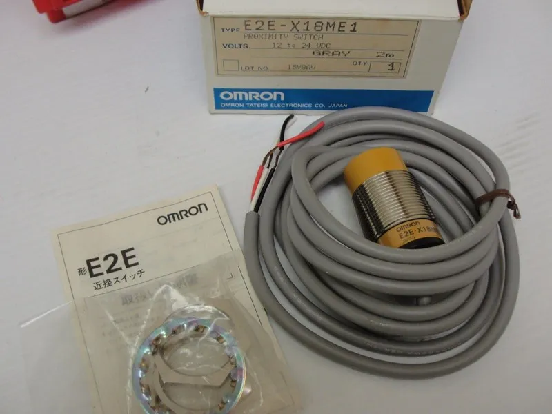 Датчик приближения Omron E2E-X18ME1 Proximity Sensor 12-24VDC 2348