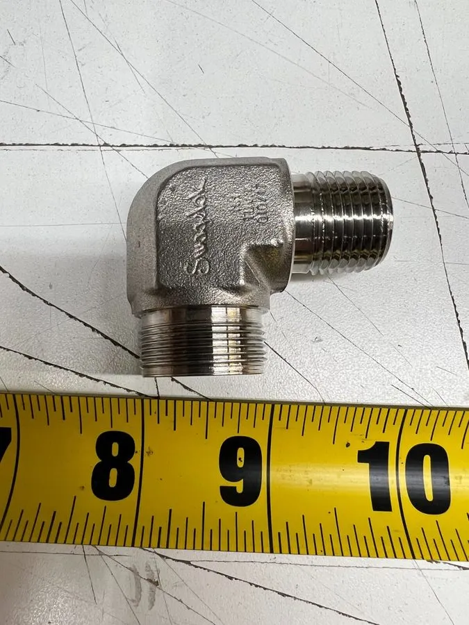 Фитинг Swagelok Fitting 3/4” X 1/2” Male Elbow Stainless Steel SS-1210-2-8