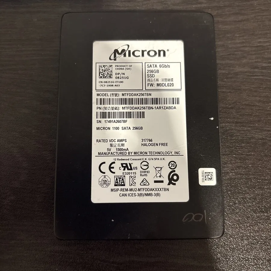 Жёсткий диск HP 795961-001 Micron MTFDDAK256TBN 1100 256GB SATA Disque Dur 2.5 i