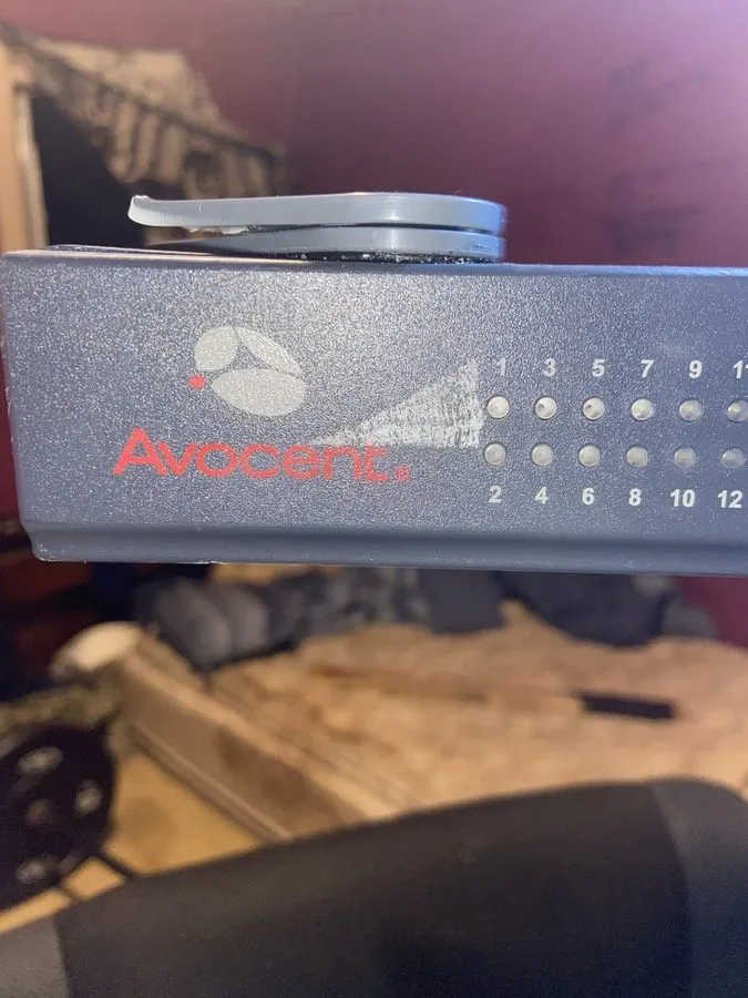 KVM-переключатель Avocent DSR2035 520-428-505 32-Port KVM Over IP Network Ethern