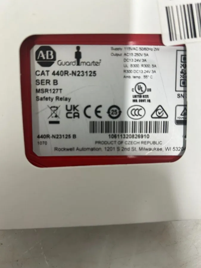 Реле безопасности Allen Bradley 440R-N23125 MSR127T Guard Master Safety Relay — фото лота 1