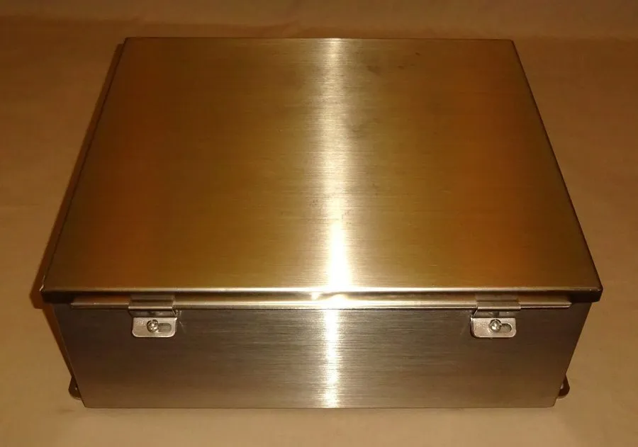 Монтажный шкаф Hoffman A1614CHNFSS6 316L Stainless Steel Enclosure 16" X 14" X6"