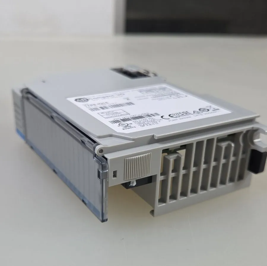 Модуль ввода-вывода Allen-Bradley 1769-IQ16 CompactLogix Compact I/O 16Pt 24VDC