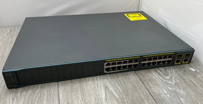 Коммутатор Cisco WS-C2960-24LC-S 24-Port 8 PoE + 2 Gigabit T/SFP Network Switch